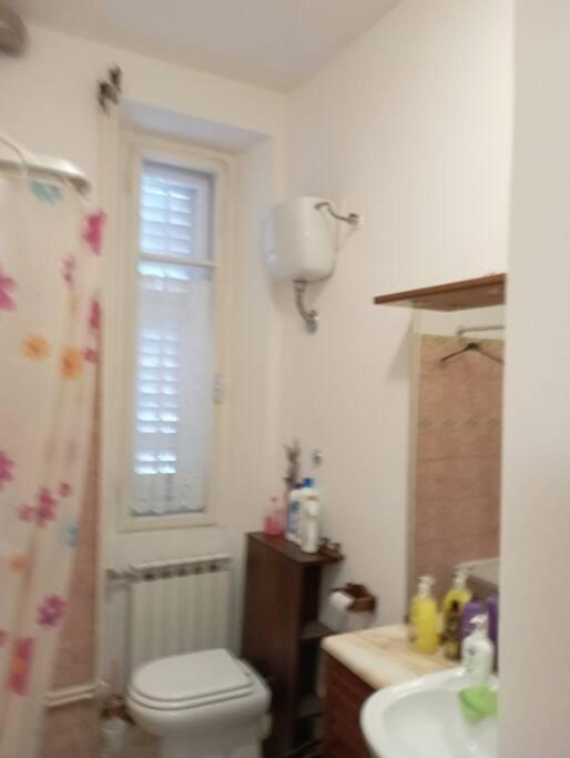 Appartamento In Centro Storico Триест Экстерьер фото